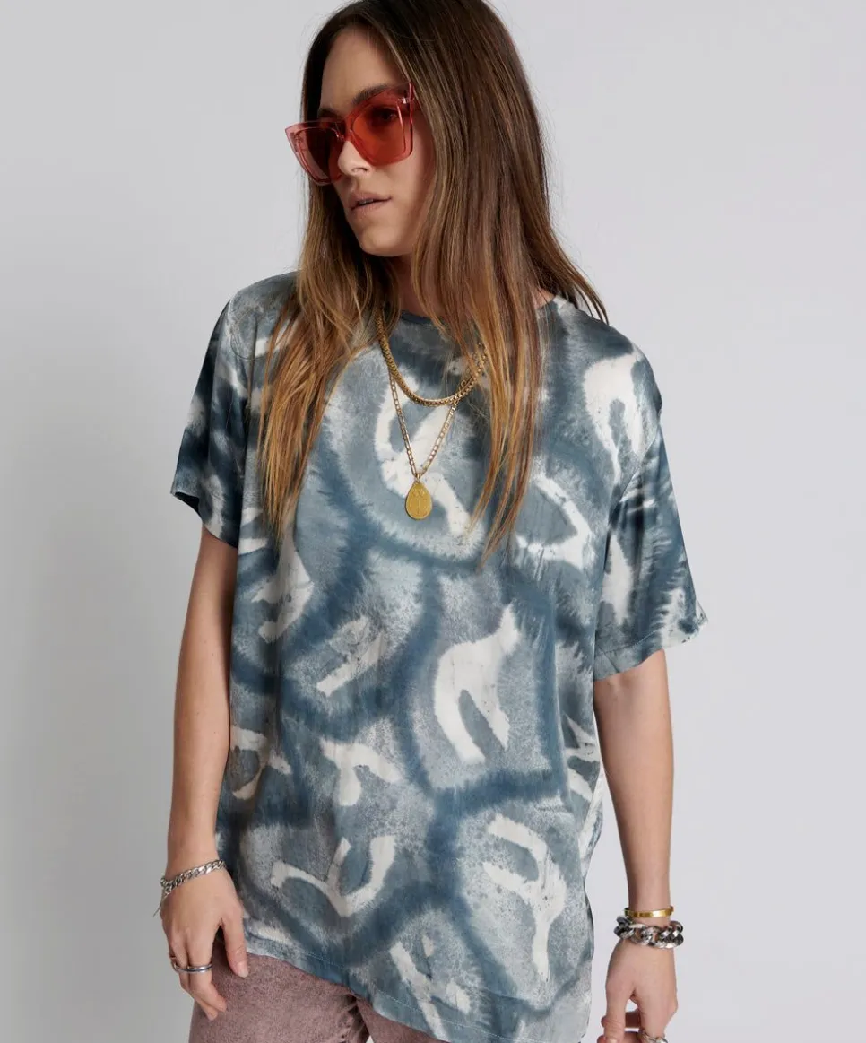 Basic Tees|ONE TEASPOON Reflection Hand Printed Satin Tee